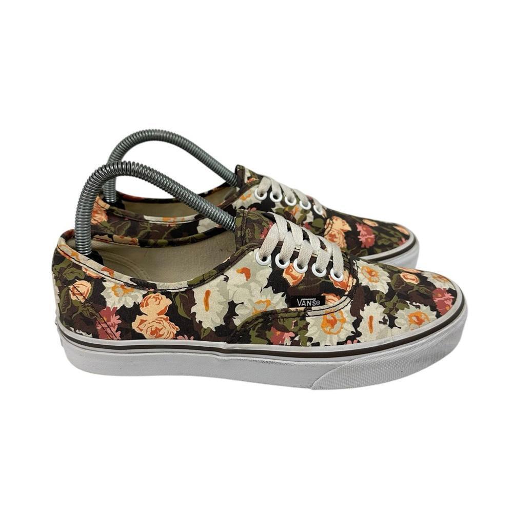 SOLD Vans Women’s Abstract Floral Lace Up Shoes Size 9.5